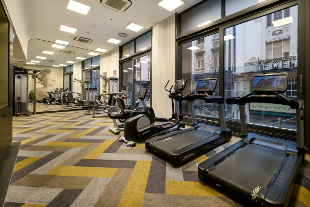 2Budapest Eye-Freegym And Sauna Luxury Home Exteriör bild
