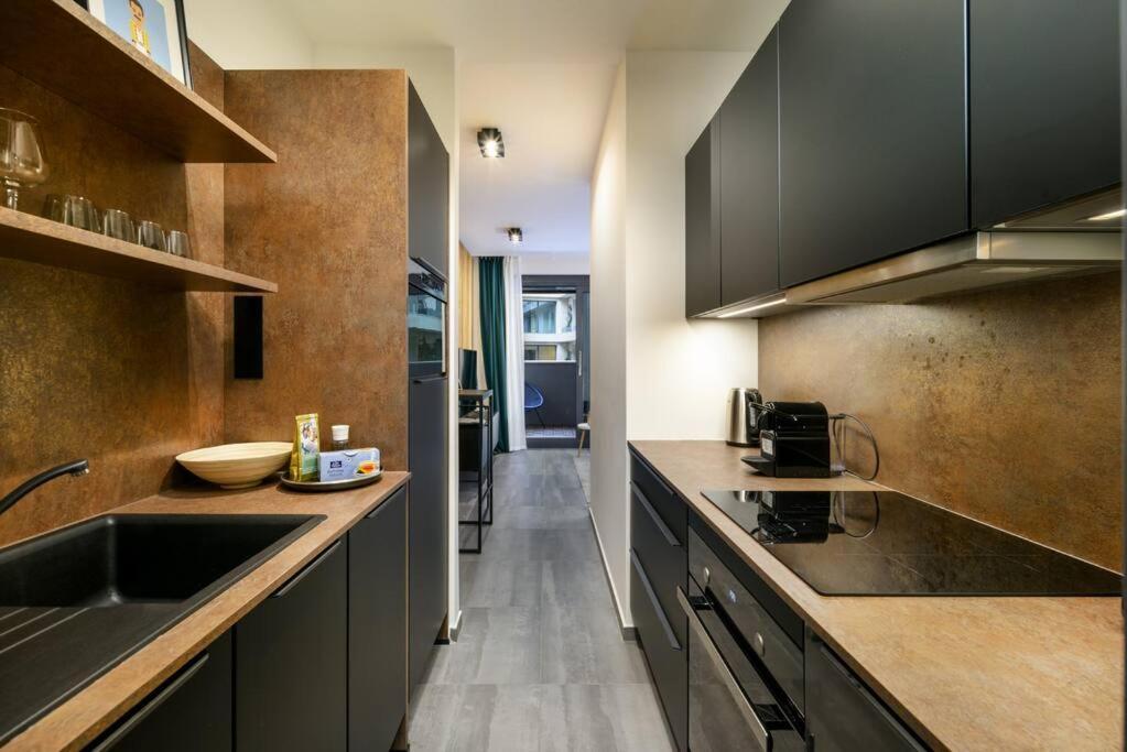 2Budapest Eye-Freegym And Sauna Luxury Home Exteriör bild